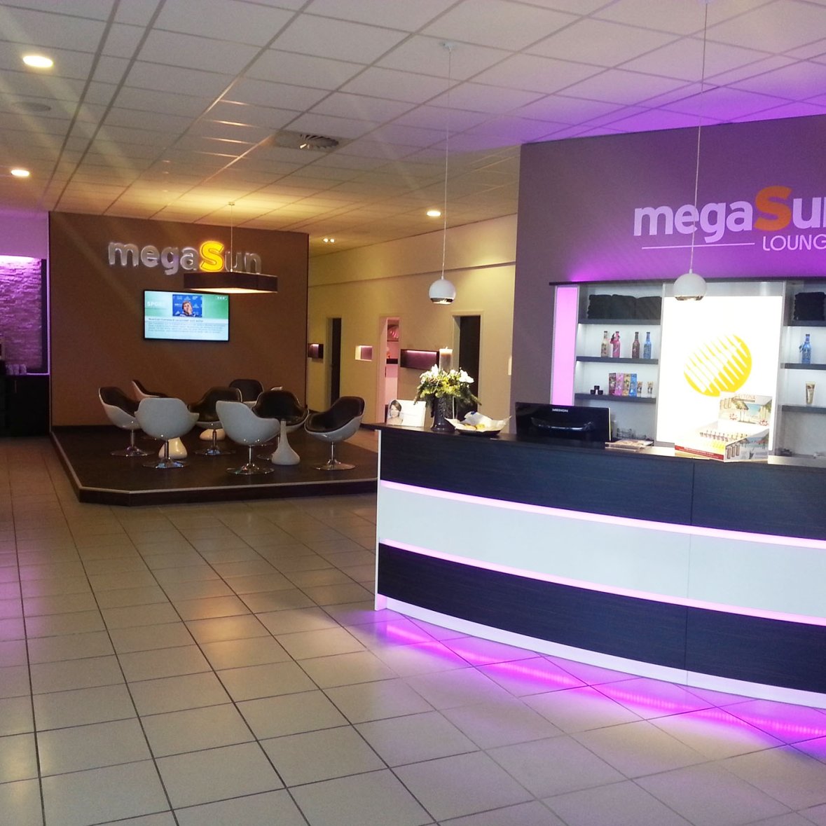 megasunlounge